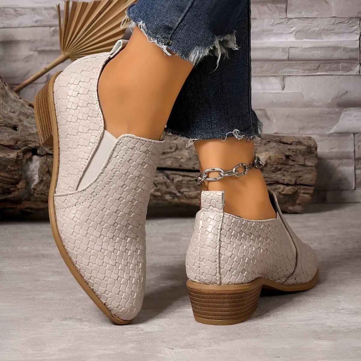 Lissa – Women’s Comfort Oxford Shoes