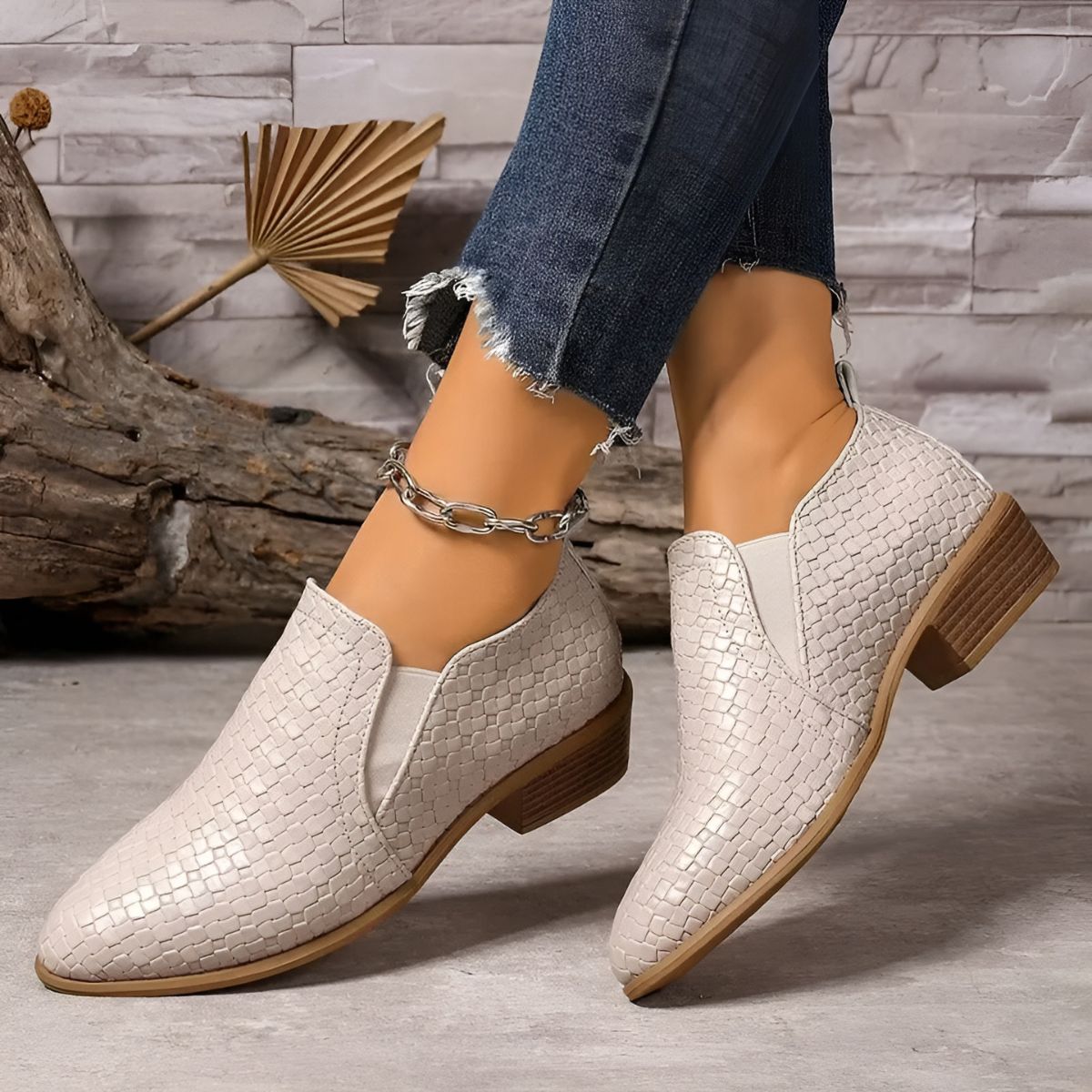 Lissa – Women’s Comfort Oxford Shoes