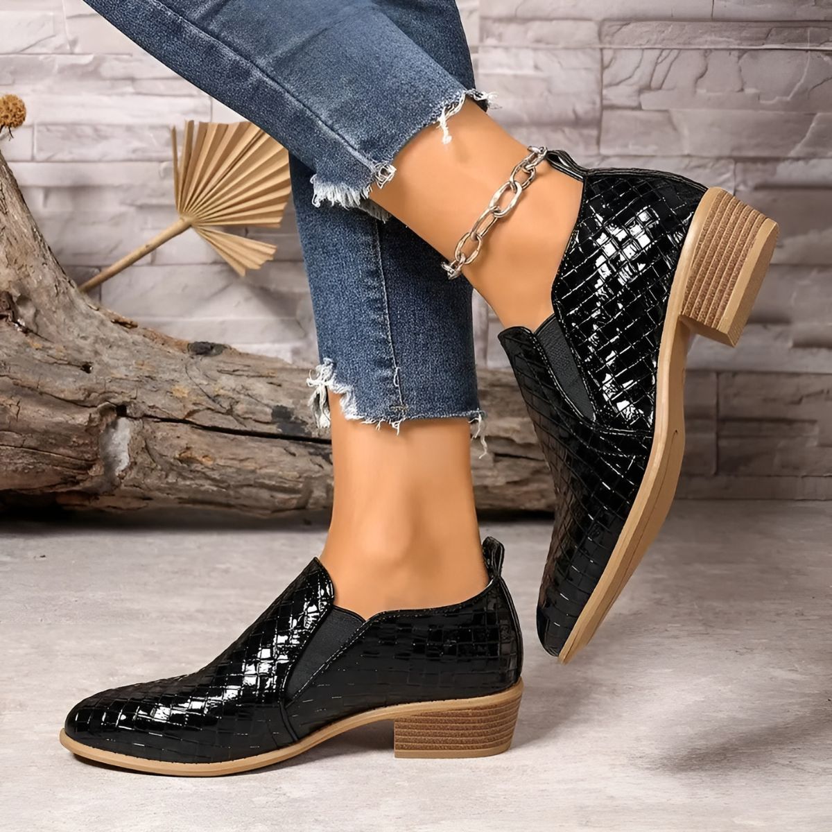 Lissa – Women’s Comfort Oxford Shoes