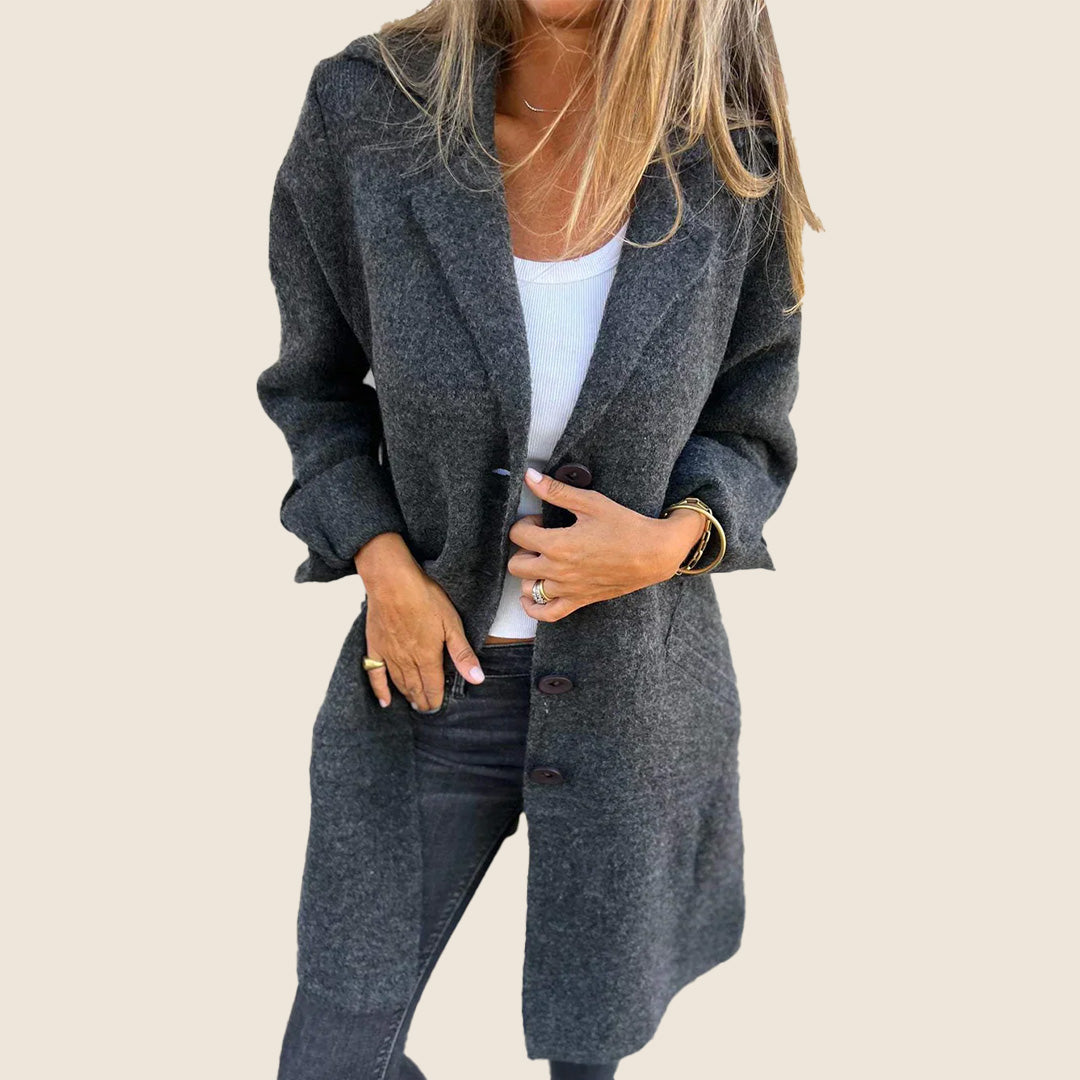Sofia – Blød jakke med knapper