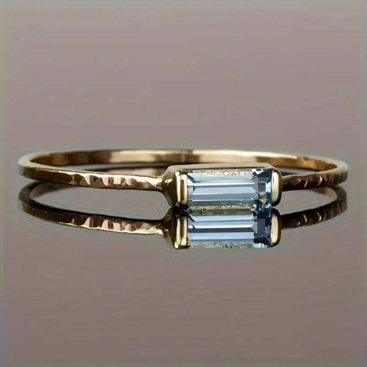 Divifa Rectangular Inlaid Ring in Gold-Plated stainless steel