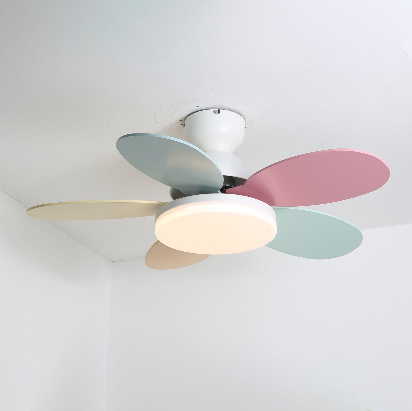 Petal-Style Ceiling Fan with LED Light