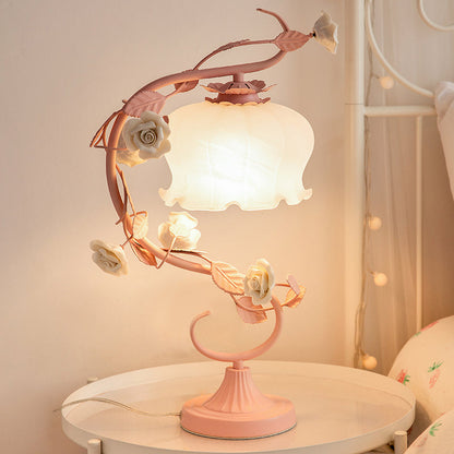 Rosara Bloom | LED-Tischlampe mit dekorativen Rosenblüten
