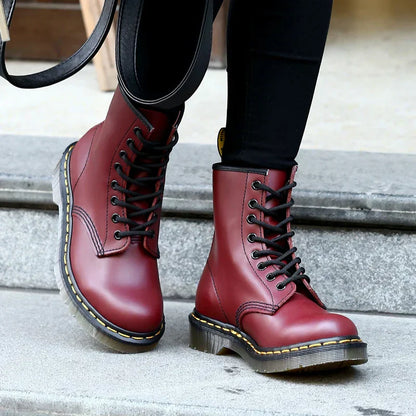 HighSteps™ | Classic British Boots | Pure classic