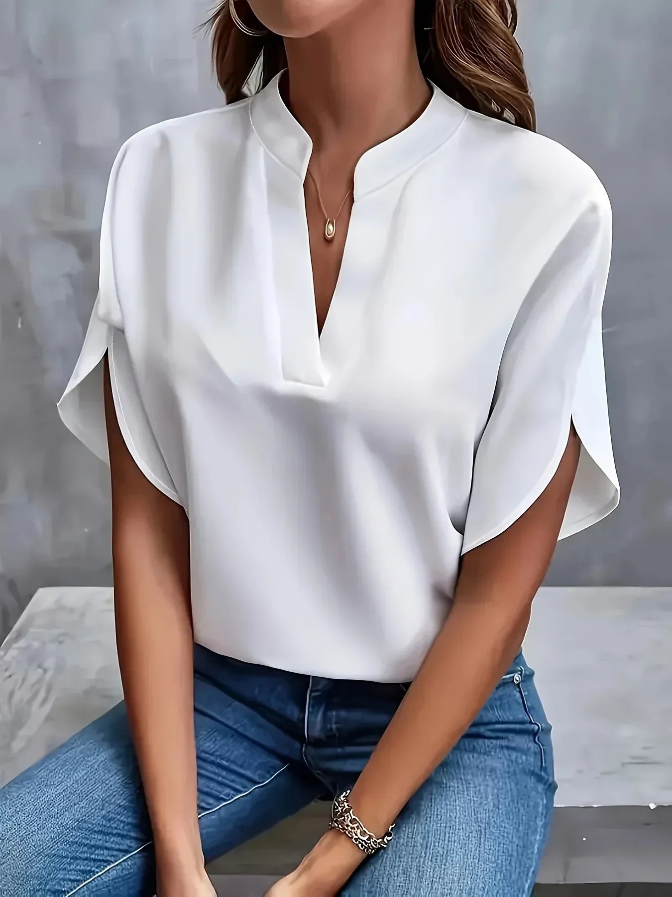 Sophisticated Blouse with Tailored Design