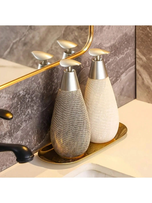 CeramicaVintage Heritage Pump Dispenser – Retro Ceramic Refillable Soap Bottle for Kitchen & Bathroom | Classic Farmhouse & Timeless Décor
