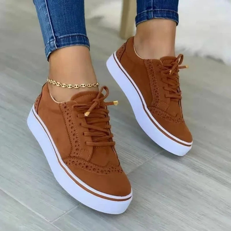 Alveria Damen Sneaker mit Schnürung