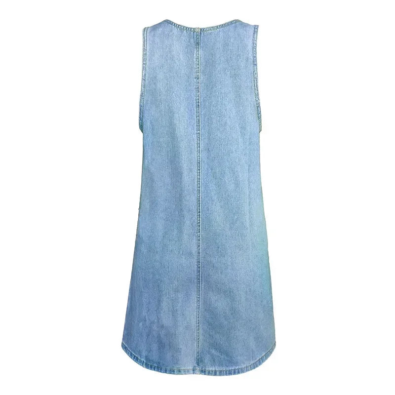 Practical and Light Summer Dress