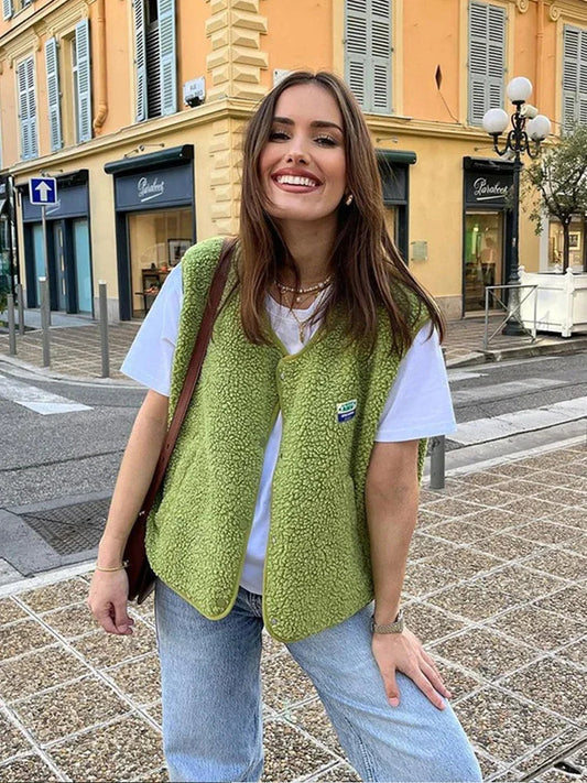 Doudoune sans manches femme – coupe légère et fermeture boutonnée