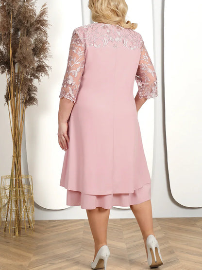 Floral besticktes Kleid in Übergröße