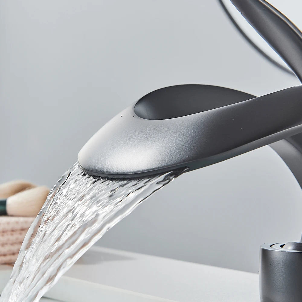 Messing Basin Mixer Tap with Waterfall Spout - Flowarc