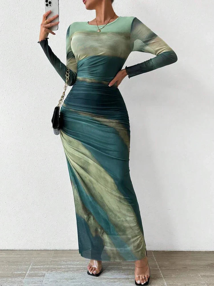 Robe Maxi Femme Ajustée Imprimée Col Rond pour Silhouette Élégante et Style Glamour