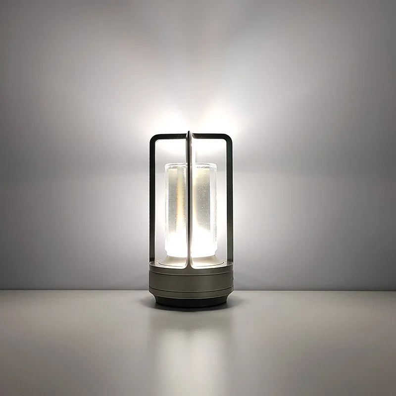 Lucerna – Subtiel Statement met Instelbaar Licht voor Elke Tafel