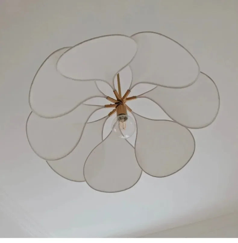 LumaFlora Petal Light – Stoffen Kunst Hanglamp met Kleurrijke Bloembladen