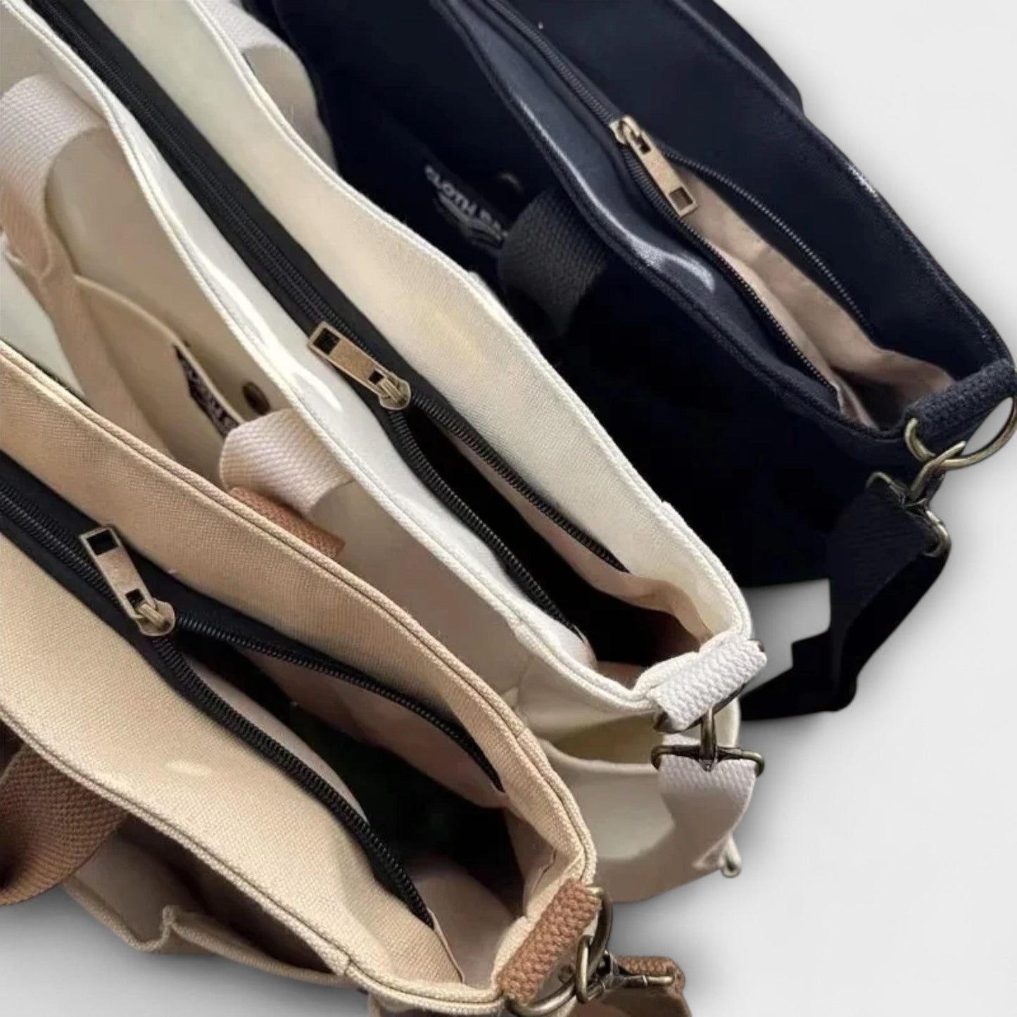 Olivia | Shoulder Bag with Practical Elegance | Lunarafi