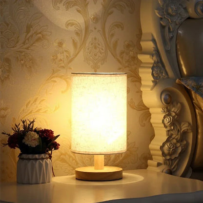 Aurora SilkGlow LED-Tischlampe – Dimmbare asiatische Nachtlampe mit Holzsockel und Stoffschirm