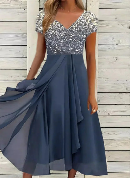Damen Blumenkleid mit Farbverlauf und V-Ausschnitt in Midi-Länge
