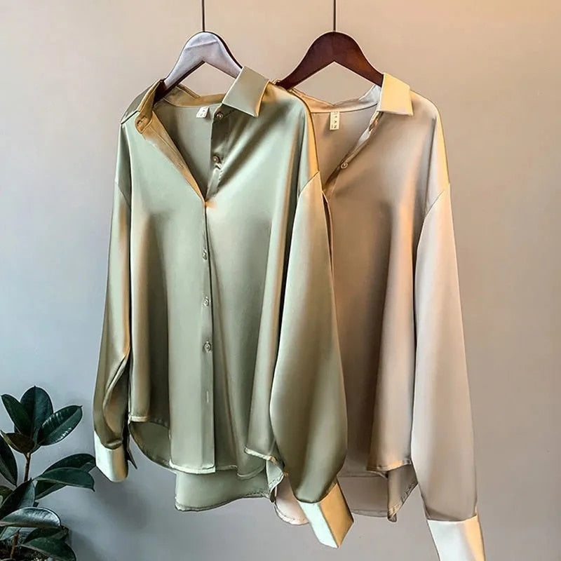 Luksuriøs silkebluse til kvinder med klassisk snit og elegant finish