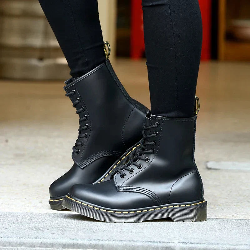 HighSteps™ | Classic British Boots | Pure classic