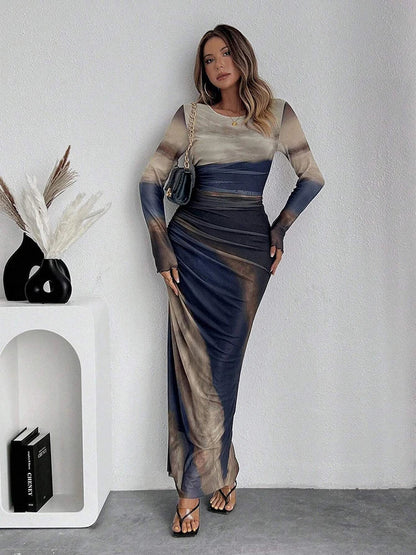 Robe Maxi Femme Ajustée Imprimée Col Rond pour Silhouette Élégante et Style Glamour