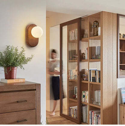 ZenLight Hikari Wandleuchte – japanische Wandleuchte aus Massivholz mit Milchglas | Vintage-Nordic-Design