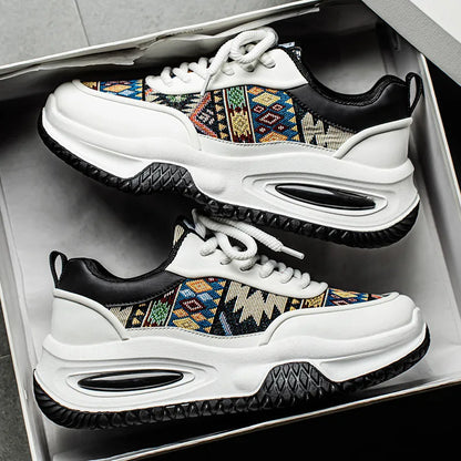 Zanvero Sneaker mit Schnürung und profilierter Gummisohle – Freizeitschuh mit gestickten Details