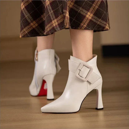 Heel with Buckle