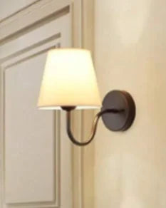 LumaFabrica – Nordic Wandleuchte mit Stoffschirm
