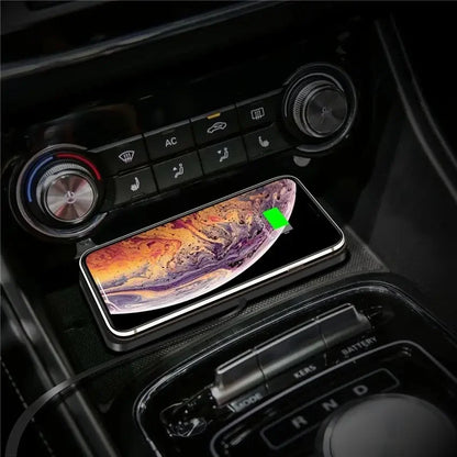 Voltigo Draadloos Oplaadpad | 15W Snellader | Antislip & Ultra-Dun | Compatibel met iPhone & Samsung