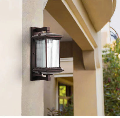 TerraGuard Classic – Waterdichte Buitenwandlamp van Metaal