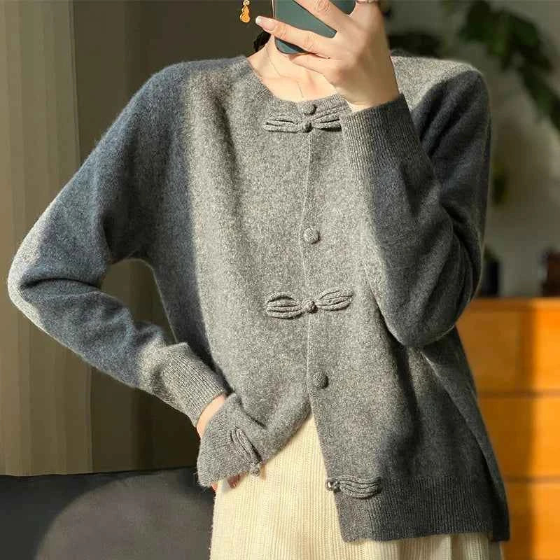 BELLA™ – Eleganter Cardigan mit Schleifen-Detail