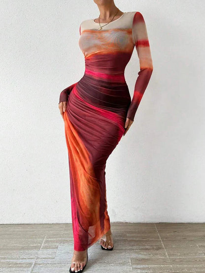 Robe Maxi Femme Ajustée Imprimée Col Rond pour Silhouette Élégante et Style Glamour