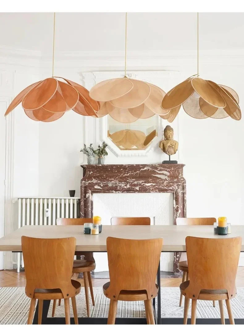 LumaFlora Petal Light – Stoffen Kunst Hanglamp met Kleurrijke Bloembladen