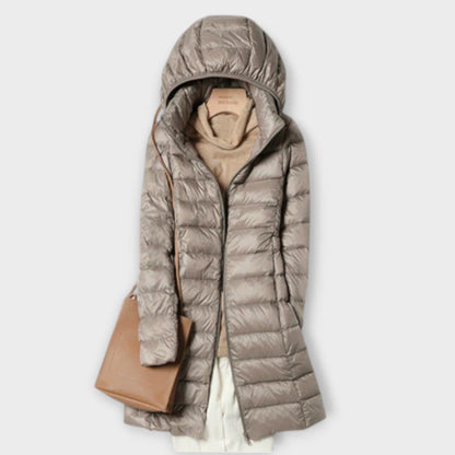 Annika - Ultraleichte & Wetterfeste Daunenjacke