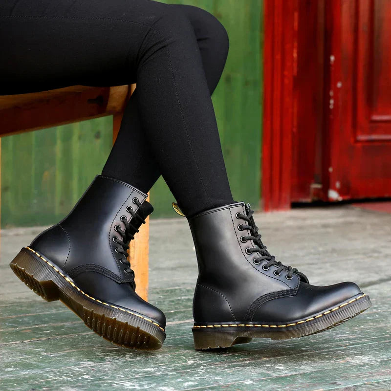 HighSteps™ | Classic British Boots | Pure classic