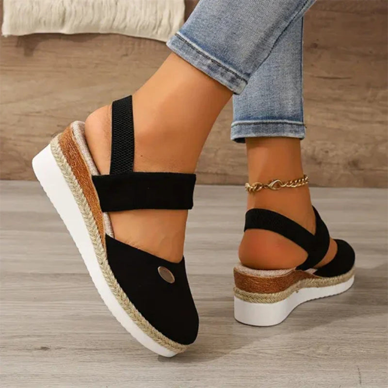 Sandalen dames | Comfortabele sleehak met gesloten neus