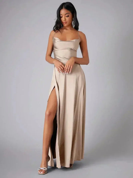 Meera | Elegant Dress with Refined Detail