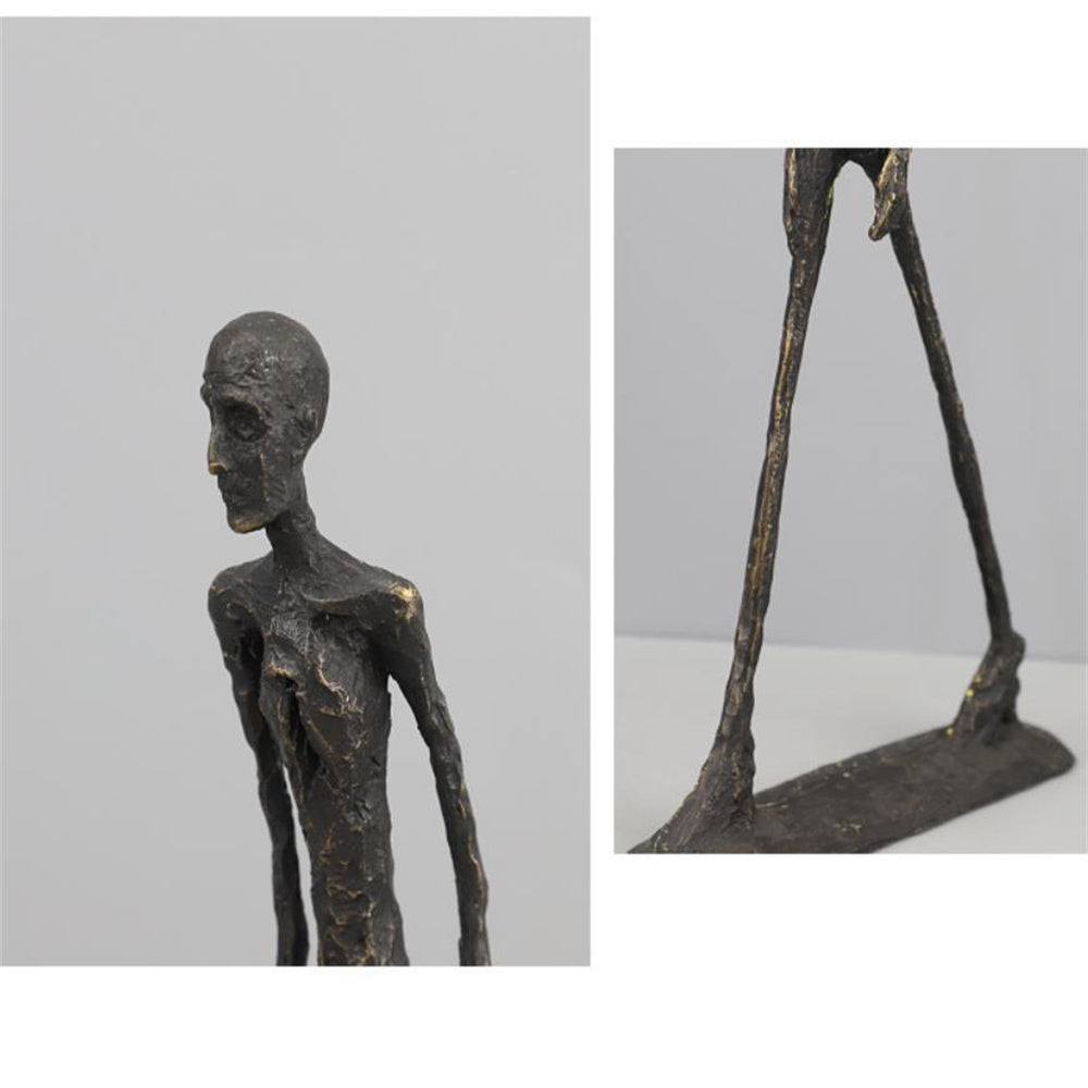 StrideForm – Abstrakt jernskulptur af gående mand til moderne kunstinspireret indretning