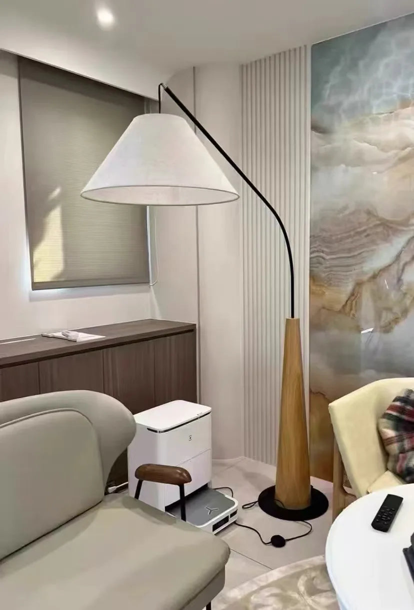 LumiArc – Luxe Houten Boogvloerlamp met Stoffen Kap
