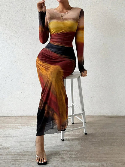 Robe Maxi Femme Ajustée Imprimée Col Rond pour Silhouette Élégante et Style Glamour