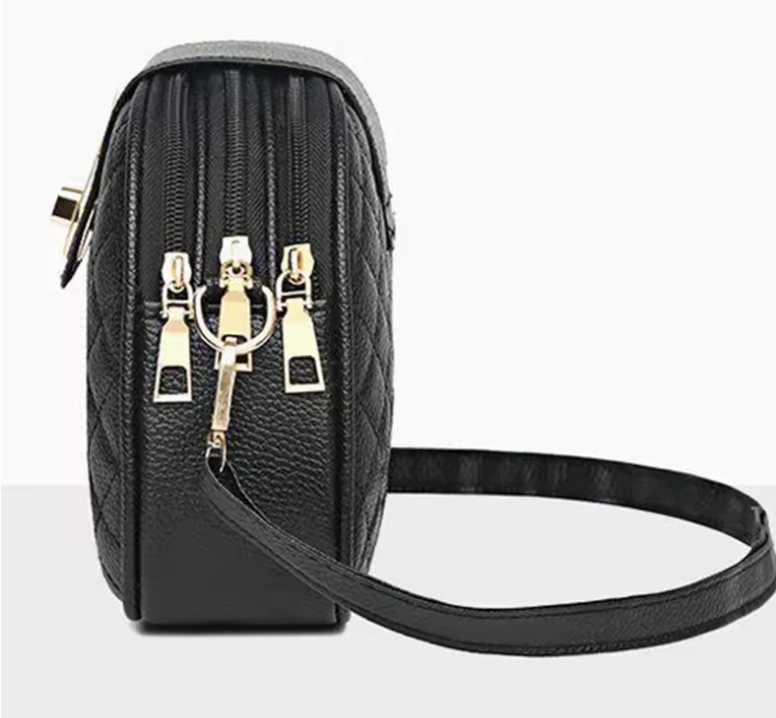 Cleo™ | Vadderad Crossbody med Guldlås