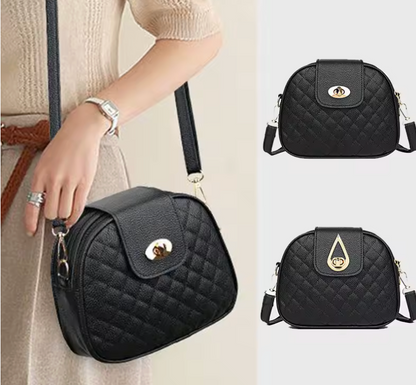 Cleo™ | Vadderad Crossbody med Guldlås