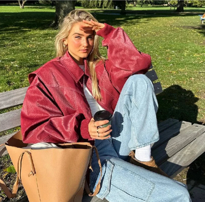 Cleo - Elegant Jakke Med Kontrastsyninger Og Lommer