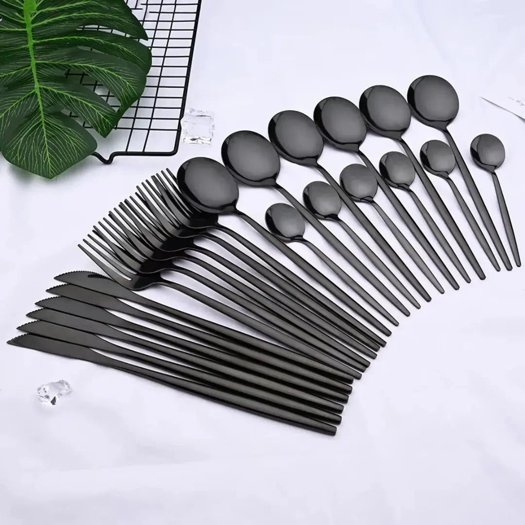 Schwarzes Besteck-Set 24-teilig – Komplett für 4 Personen Zorenza