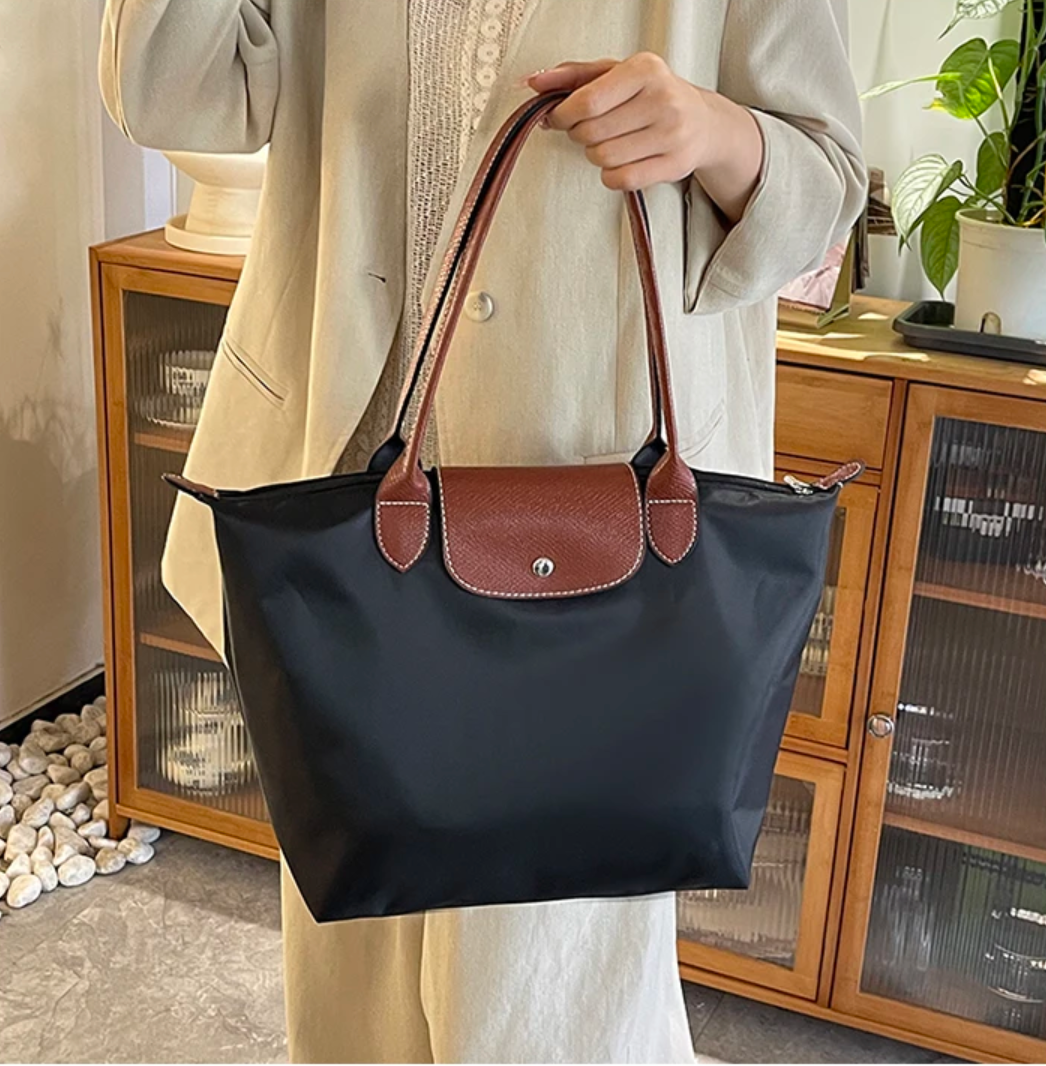 Luxuriöser Vegan Shopper – Elegante & Geräumige Handtasche für Damen