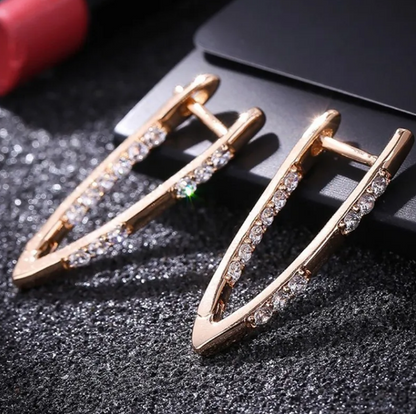 Brincos com Incrustações de Zircão em Ouro Rosa