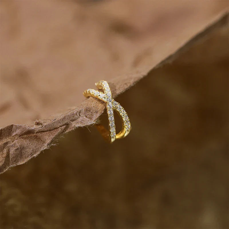 NOELLE CROSS EAR CUFF