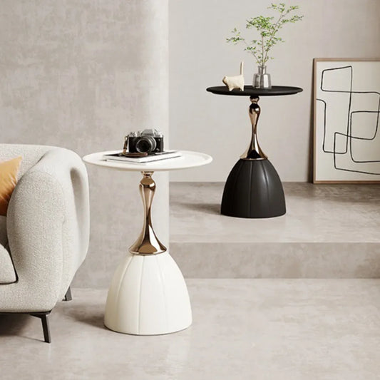 Caelestis - Noordse Lotus Bijzettafel in Scandinavisch DesignCaelestis Bijzettafel | Scandinavisch Lotusdesign | Minimalistisch & Stabiel | Hout