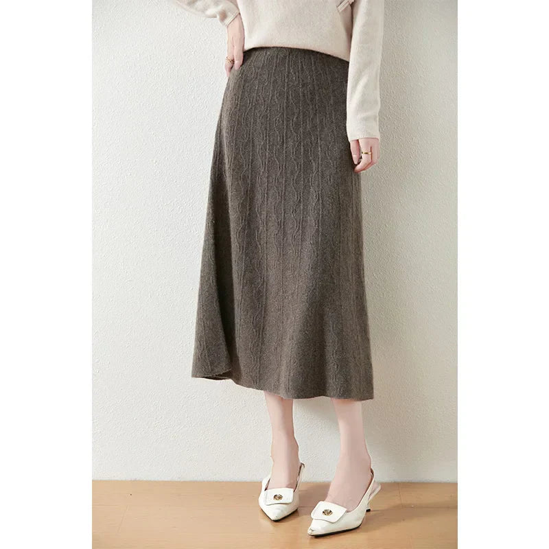 Jupe midi trapèze en laine mérinos – Tricot doux, chaud et élégant
