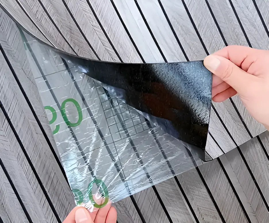 Selbstklebendes 3D-Wandpaneel mit Holzoptik Zorenza